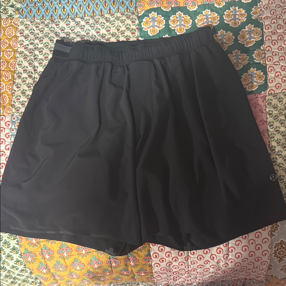 LULULEMON Stylish Black Sports Shorts